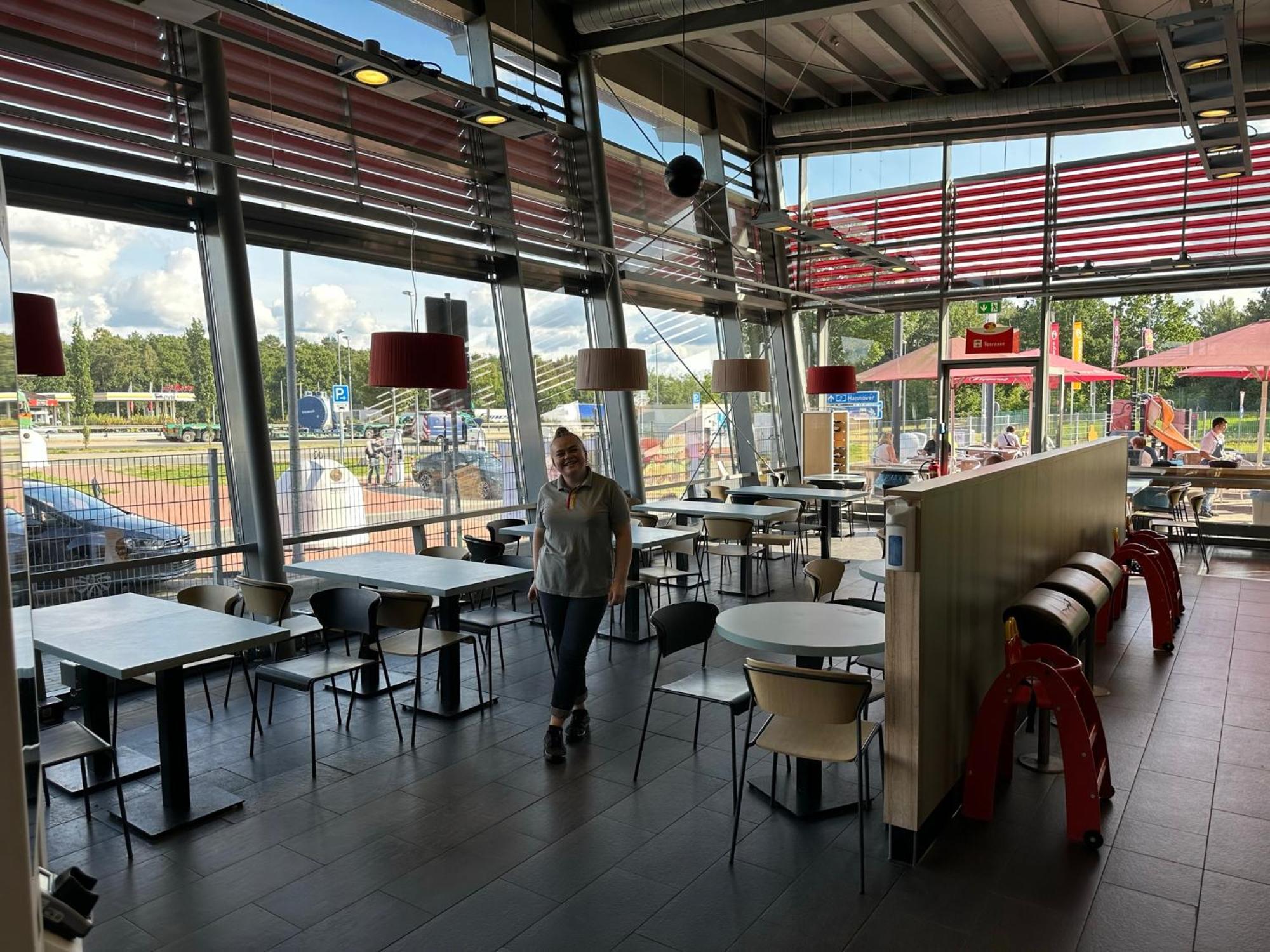 Serways Hotel Lueneburger Heide West Bispingen Buitenkant foto