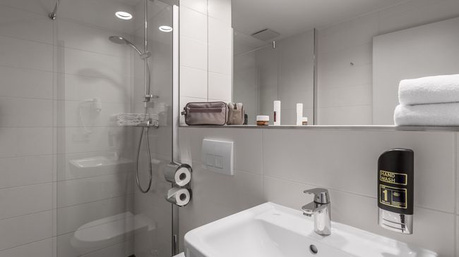 Serways Hotel Lueneburger Heide West Bispingen Kamer foto