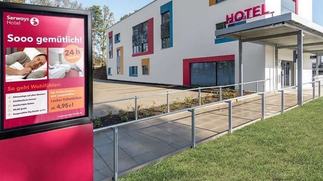 Serways Hotel Lueneburger Heide West Bispingen Buitenkant foto